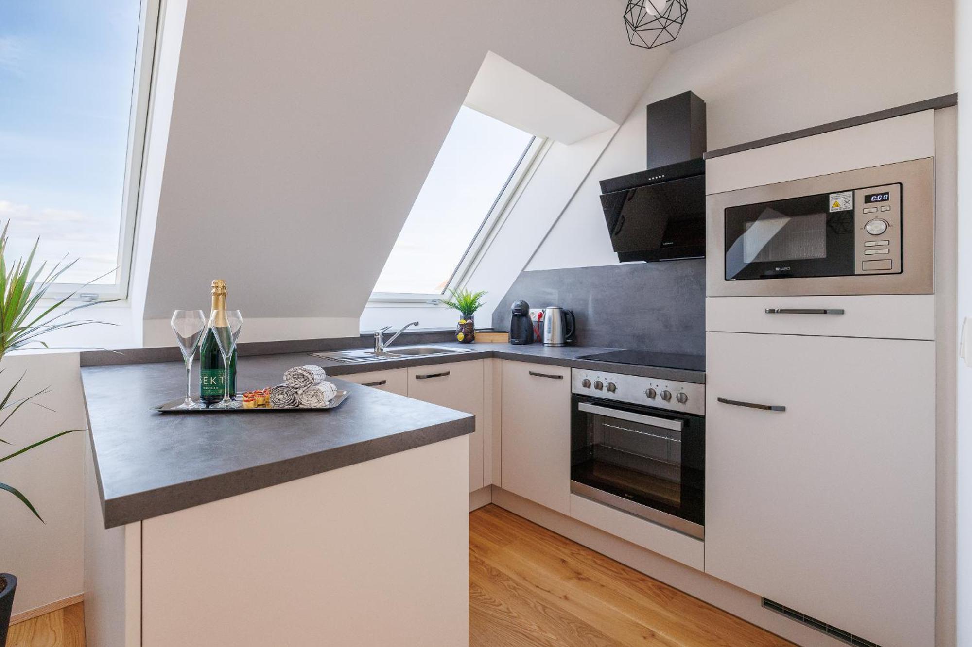 Symphony Apartments 38 - Modern Loft With Terrace And Grill In Central Location Viena Exterior foto