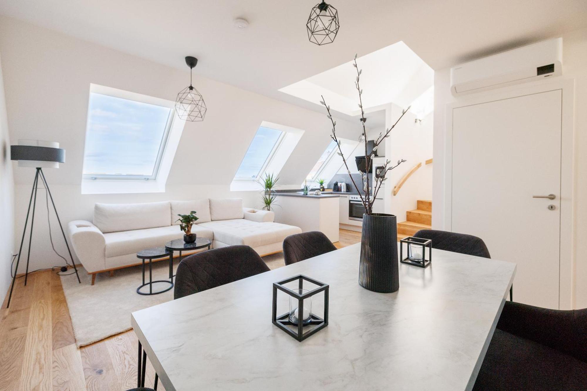 Symphony Apartments 38 - Modern Loft With Terrace And Grill In Central Location Viena Exterior foto