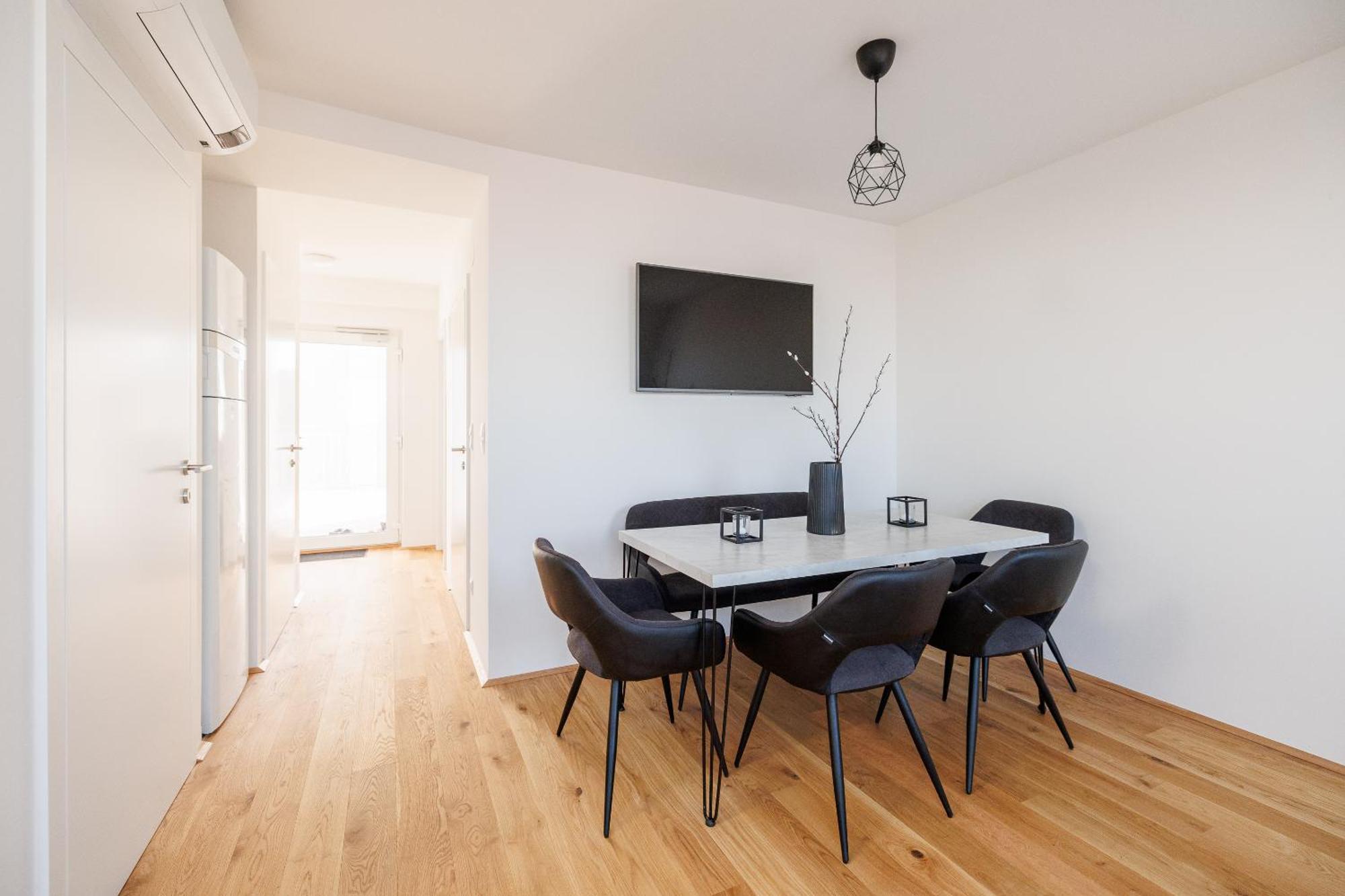 Symphony Apartments 38 - Modern Loft With Terrace And Grill In Central Location Viena Exterior foto